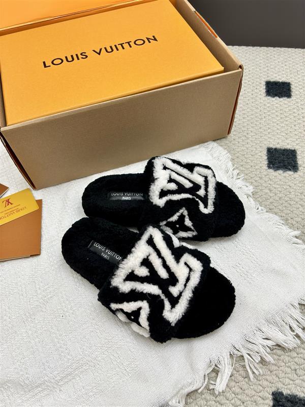 2025112818453397 280